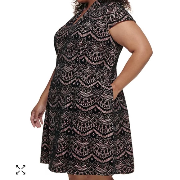 NWT VINCE CAMUTO Plus Size Flocked Fit & Flare Dress - Size 20 W - Picture 3 of 10